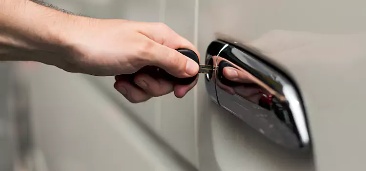 Why Choose Our Auto Locksmith Team in Leavenworth, KS?