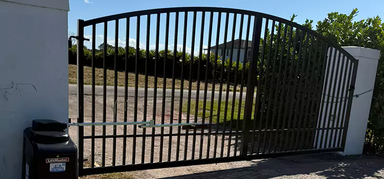 Driveway Fence Repair Leavenworth